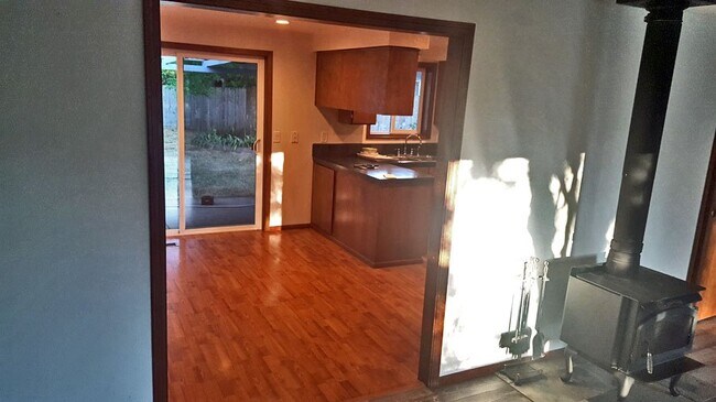 Foto del edificio - 3138 SE Hathaway Dr