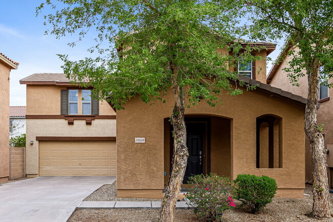 Building Photo - 18538 W Fairway Dr