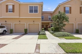 Building Photo - 3717 Parkridge Cir
