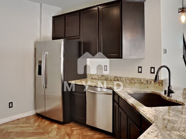Foto del edificio - 10636 Strand City Ave