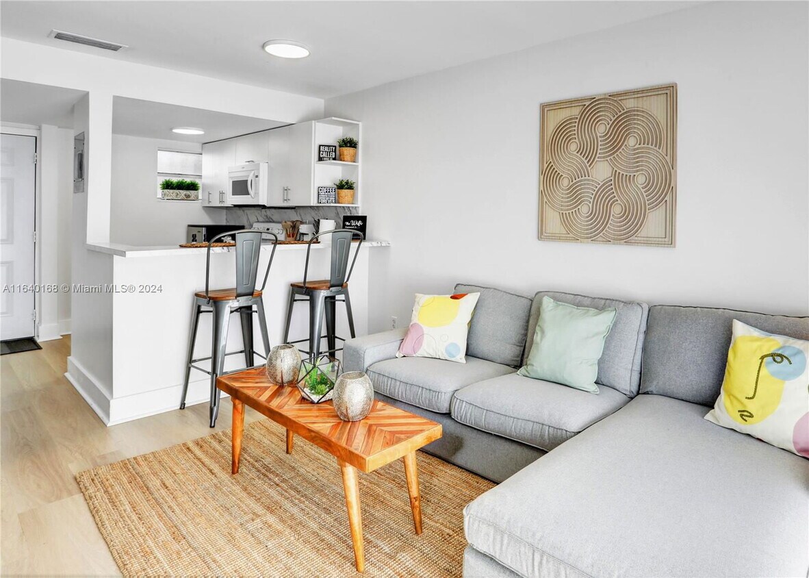 4271 NW 11th St Unit 9, Miami, FL 33126 Condo for Rent in Miami, FL