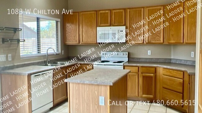 Building Photo - Excellent Single Story 3 Bedroom 2 Bath in...