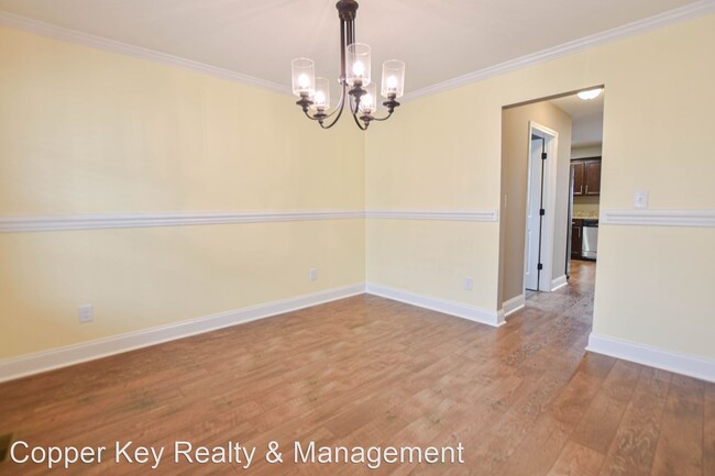 Foto del edificio - 4 br, 2.5 bath House - 524 Somerset Lane