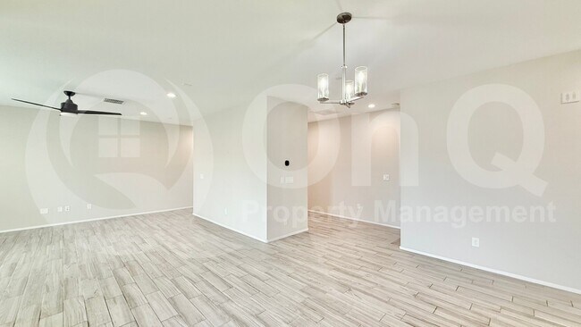 Foto del edificio - 1250 Abbey Ln
