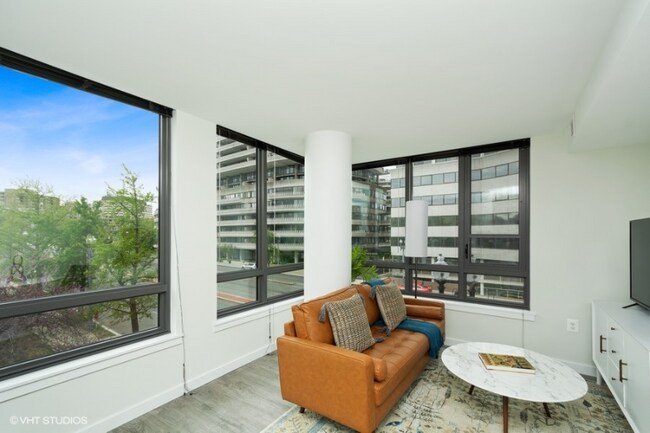 Building Photo - 2601 Virginia Ave NW