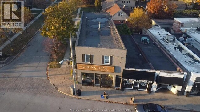 Photo du bâtiment - 5858 Wyandotte St E