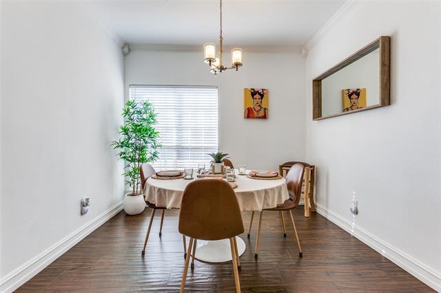 Foto principal - 3550 Country Square Dr