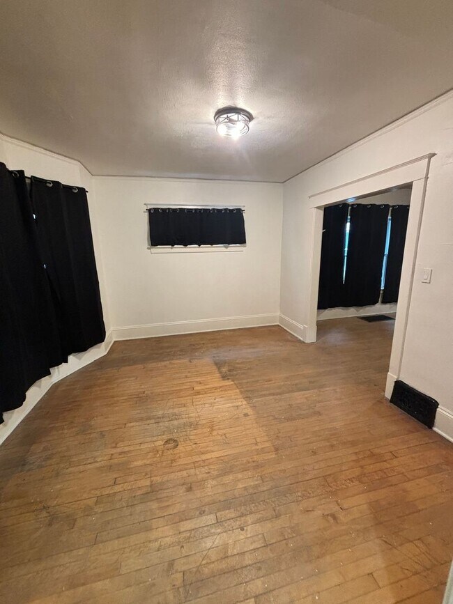 Foto del edificio - 3157 N Buffum St