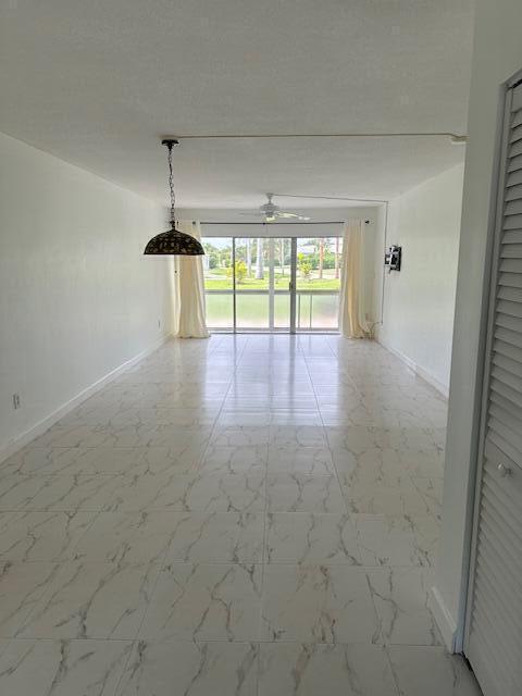Building Photo - 331 Tequesta Dr