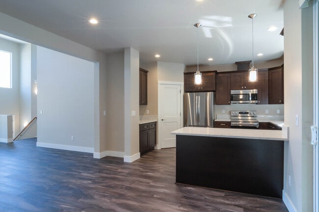 Building Photo - 3910 Gansen Way