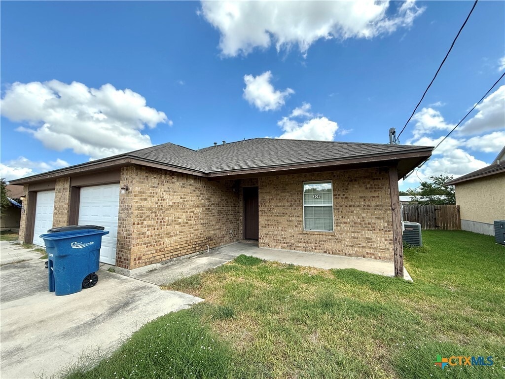 Foto principal - 309 S Water Ln