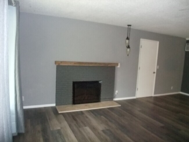 Foto del edificio - 2808 SE Pine St