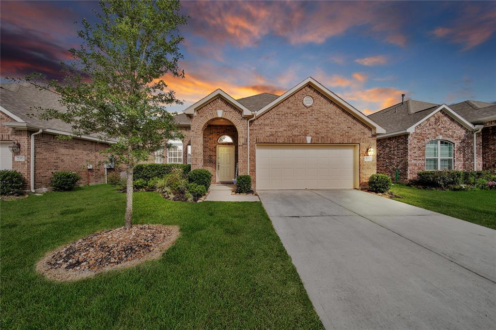 21357 Somerset Shores Crossing, Kingwood, TX 77339 House Rental in