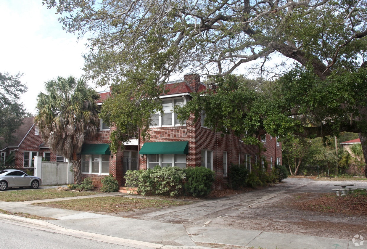 Primary Photo - 3625 W Azeele St