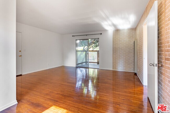 Foto del edificio - 3844 Evans St W