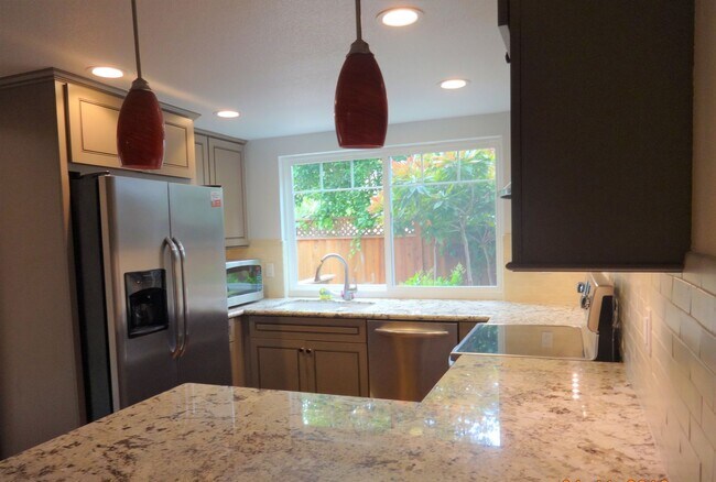 Photo - Beautiful Willow Glen 3 Bedroom 2.5 Bath E... House