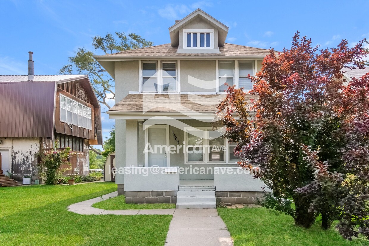 Primary Photo - 1607 Military Ave