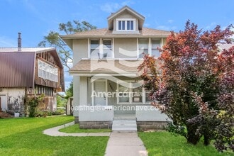 Building Photo - 1607 Military Ave