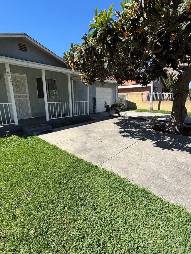 Foto del edificio - 6617 Purdy Ave