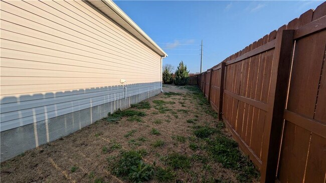 Foto del edificio - 716 NW 71st Ave