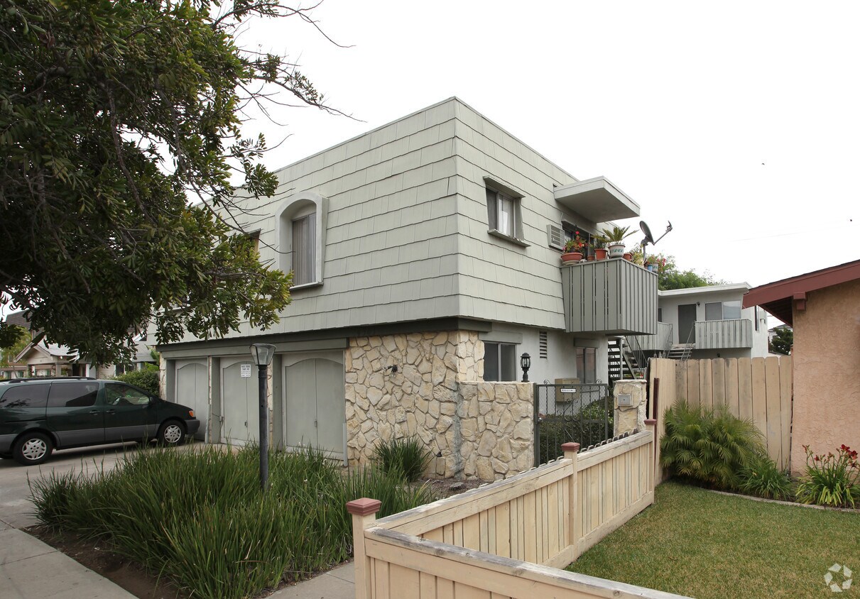 Primary Photo - 4363 Copeland Ave