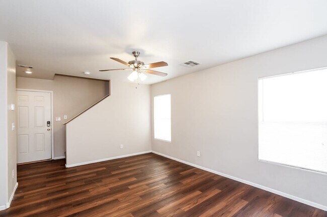 Building Photo - 107 Temple Bells Ct