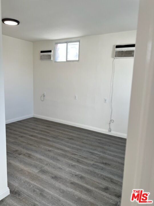 Foto del edificio - 6006-6006 1/2 W Pico Blvd