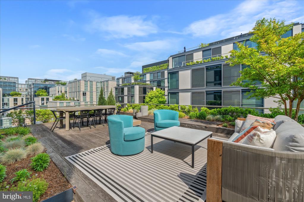 Foto principal - 925 H St NW