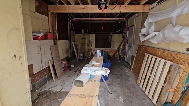 Foto del edificio - 6209 Pleasant Ave