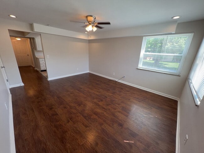 Building Photo - 3918 E Gatewood Ln