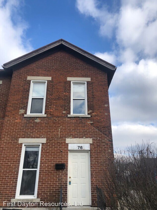 Foto principal - 74-76 S Torrence St
