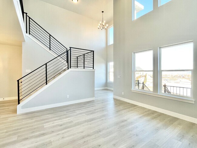 Foto del edificio - Gorgeous Corner Townhome at Mountain Ridge!