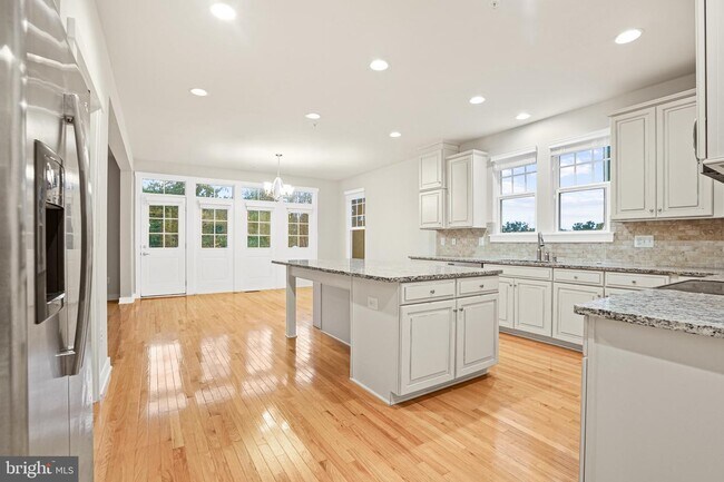 Building Photo - 16984 Takeaway Ln