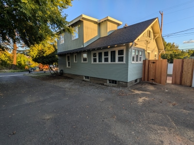 Foto del edificio - 616 Newtown St