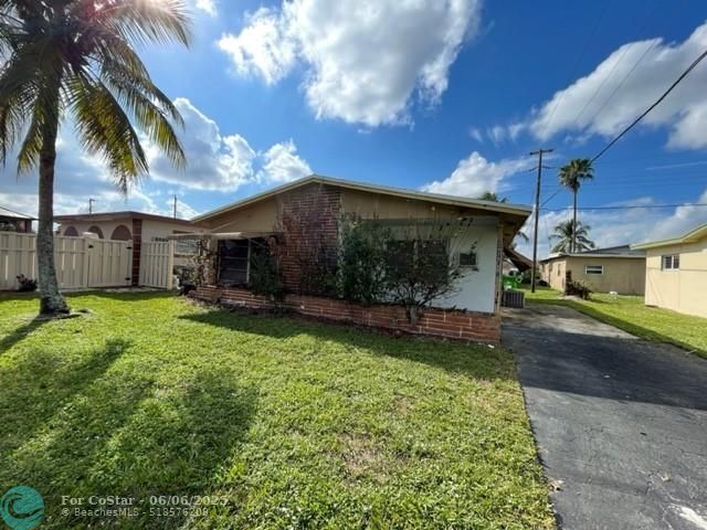 Building Photo - 2625 NW 68th Ave