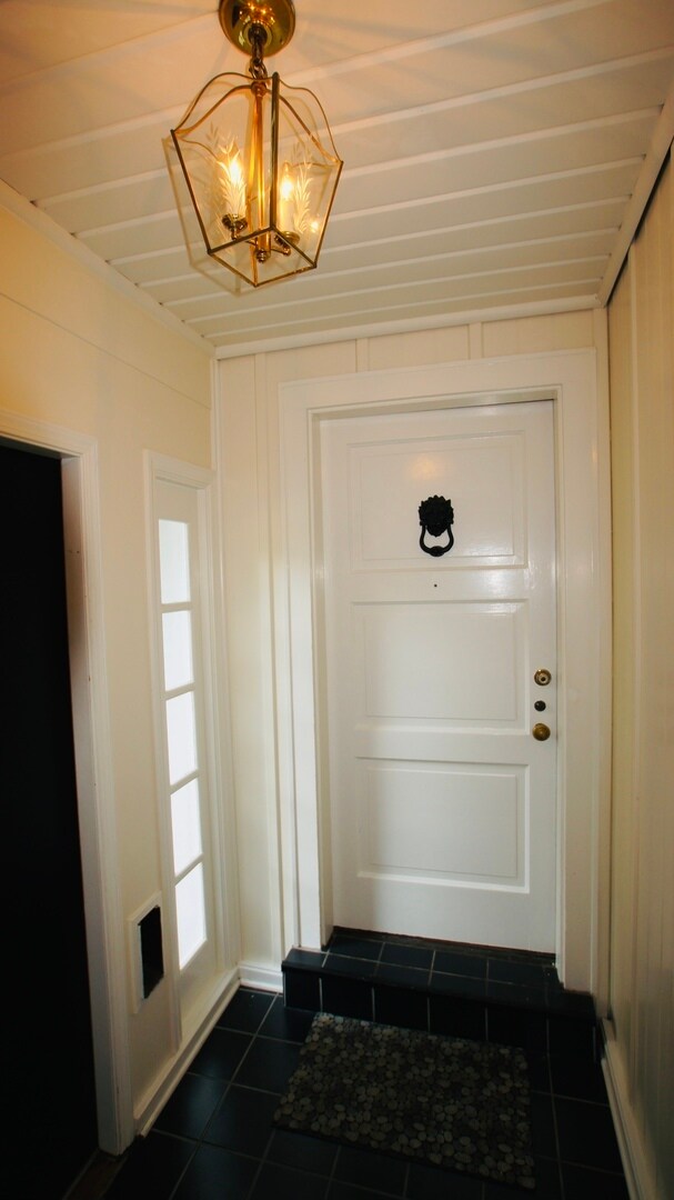 Foto del edificio - 460 Highcrest Dr