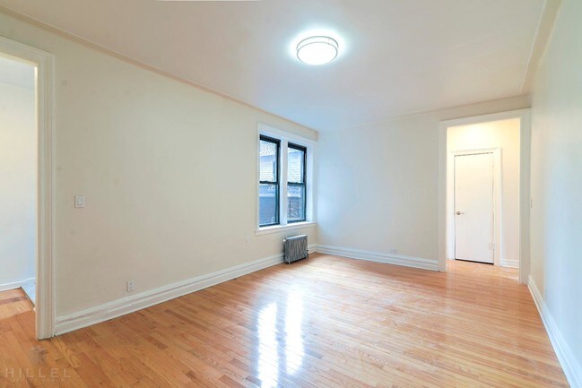 Foto del edificio - 3737 88th St