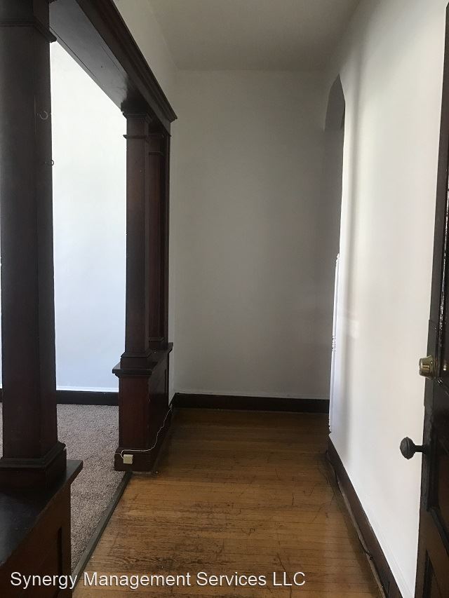 Building Photo - 232 N Potomac St