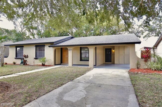 Building Photo - 3 br, 1 bath House - 5618 R Pinerock Rd