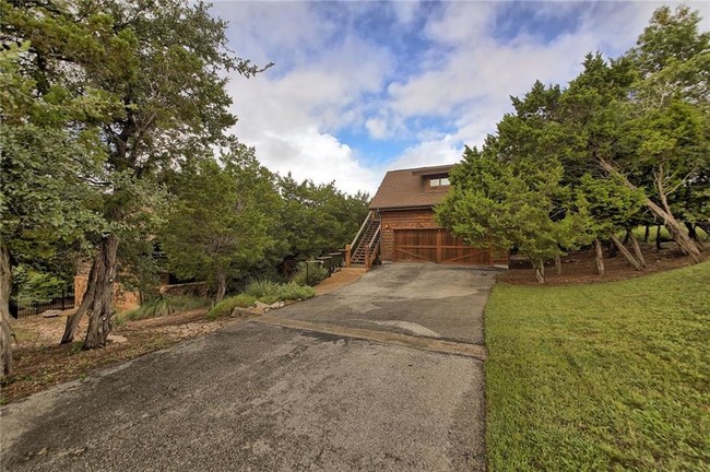 Building Photo - 7204 Sunswept Dr