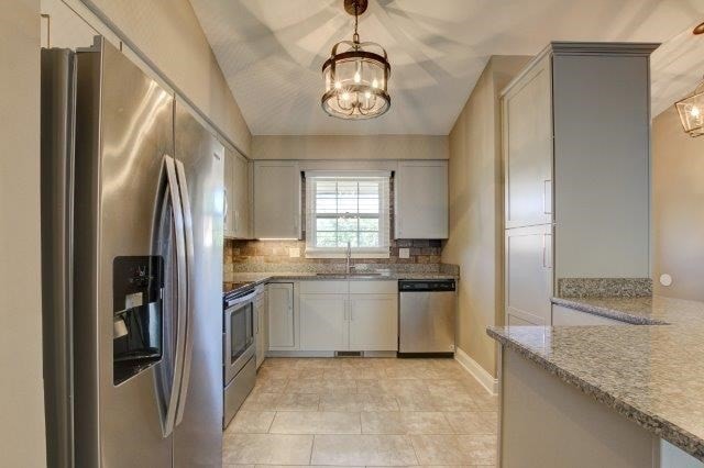 Building Photo - 306 Kingswood Ct