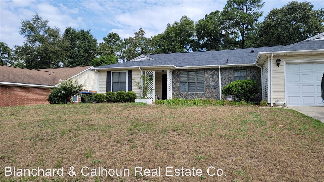 Foto principal - 3 br, 2 bath House - 1864 S. Barton Dr