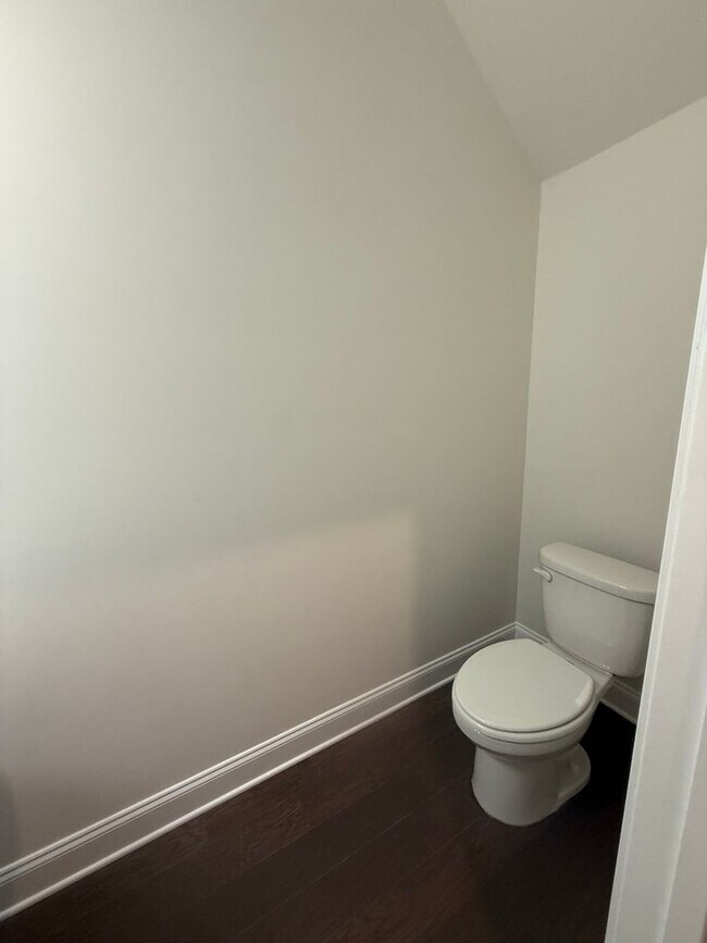Foto del edificio - HALF OFF FIRST MONTH RENT!! Three Bedroom ...