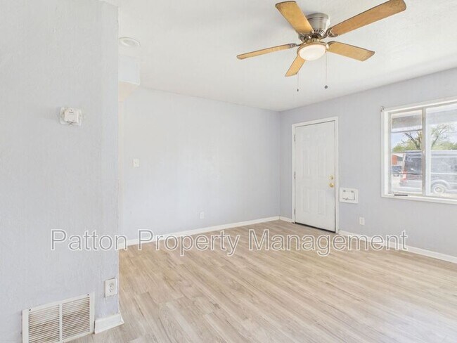 Building Photo - 2716 Duncan Dr