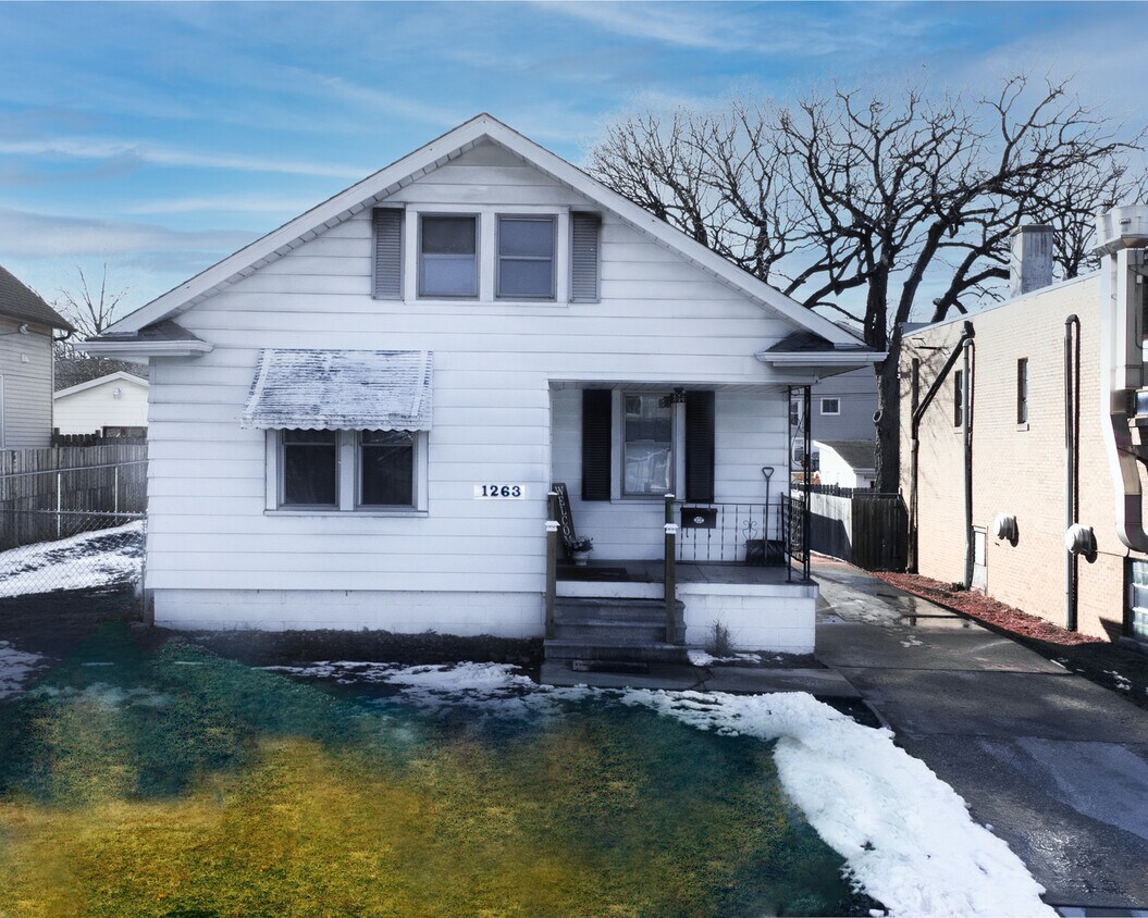 1263 Cora St, Joliet, IL 60435 House Rental in Joliet, IL