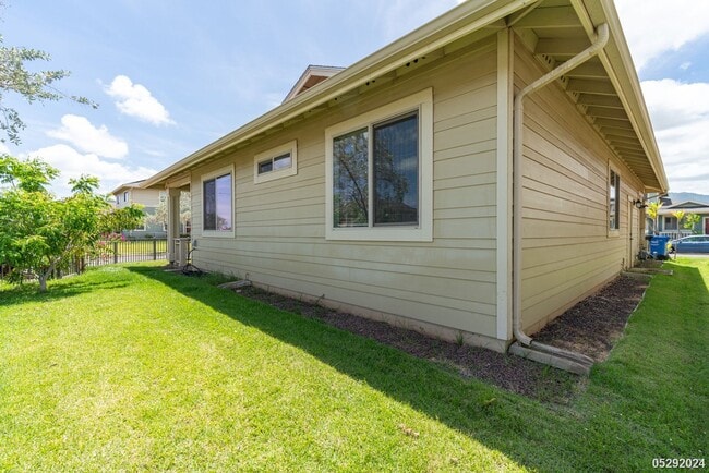 Building Photo - 3 bd/2 ba Single Family Home at Iliahi @ H...