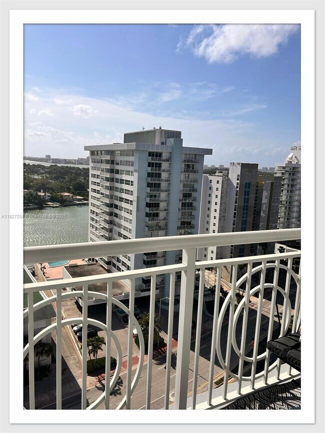 Building Photo - 5825 Collins Ave