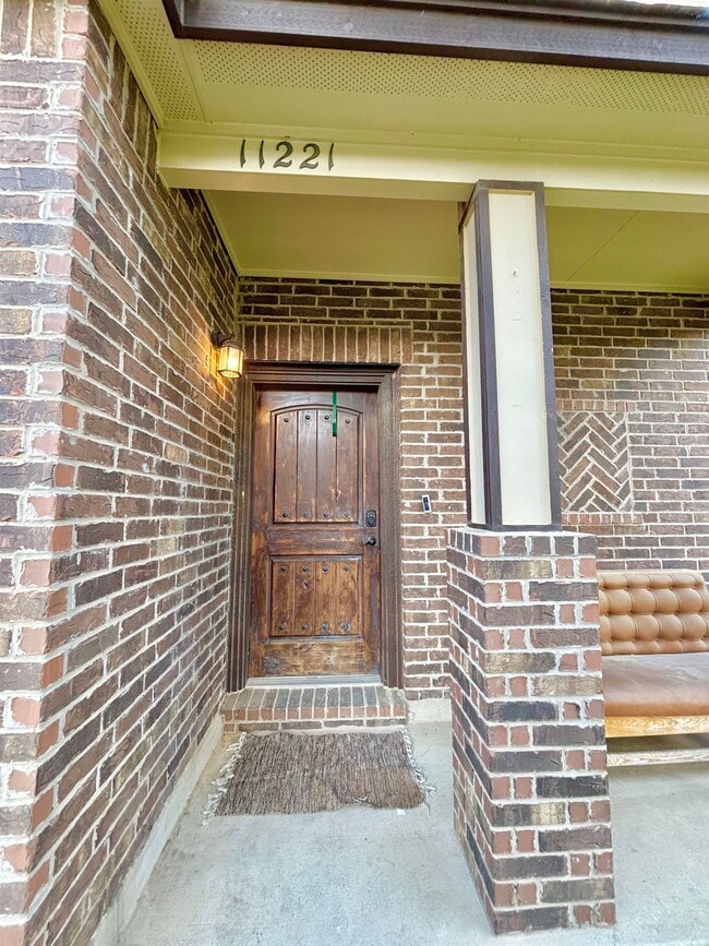 Building Photo - 11221 Sierra Gorda Dr