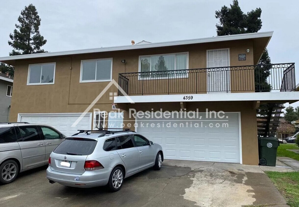 Primary Photo - Charming South Sacramento 2bd/1ba Home wit...