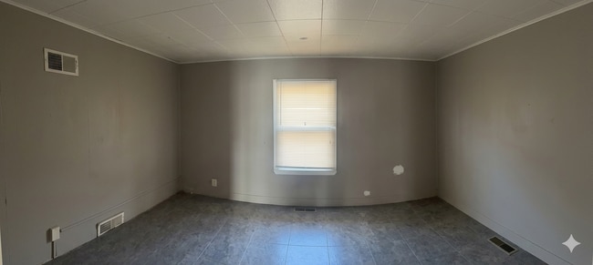 Building Photo - 5461 Hamilton Ave